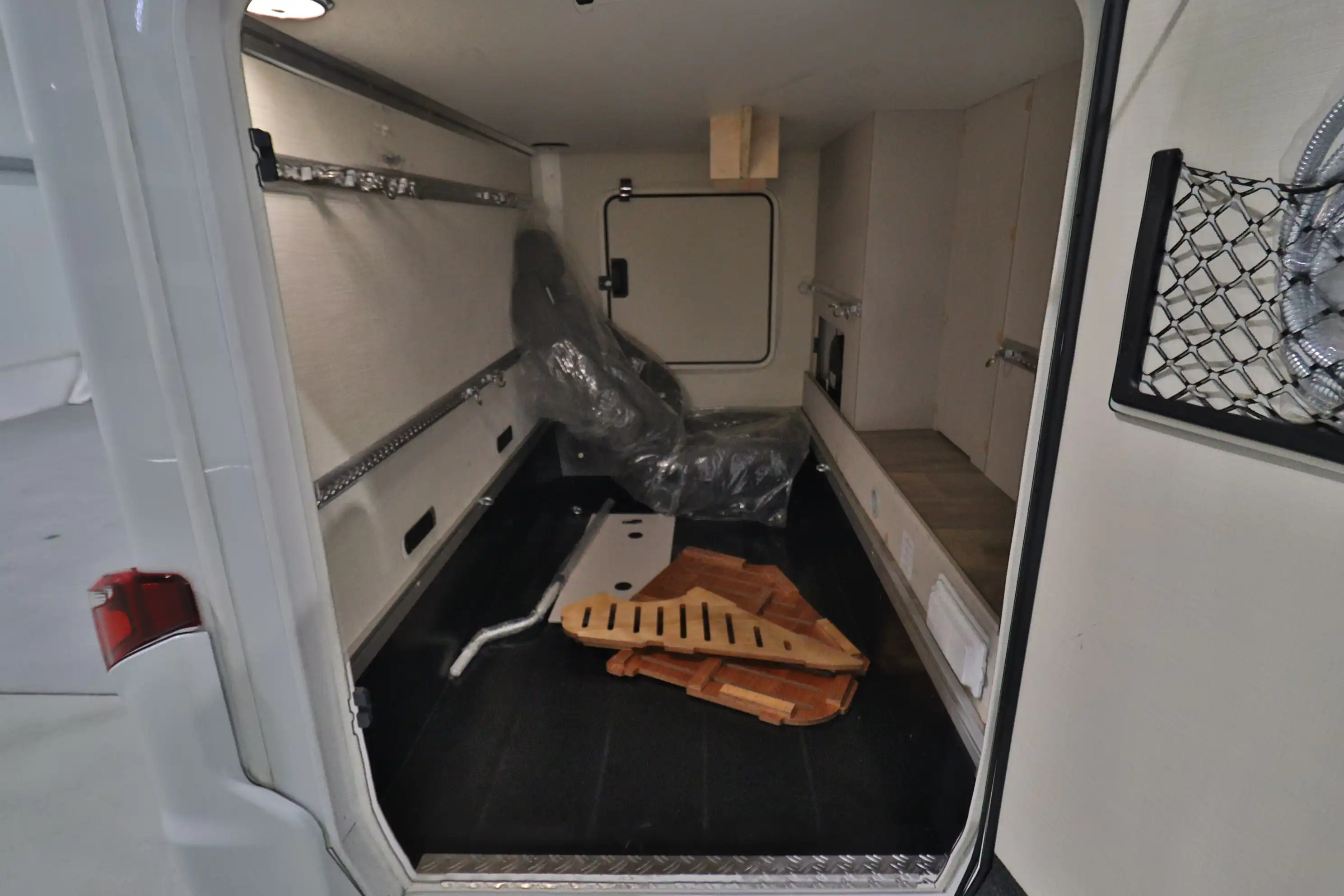 HYMER-ERIBA Tramp 585 S - Ansicht 5